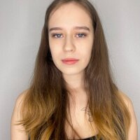 AshlynnPerry's Offline Chat Room