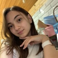 LisaDavisfk's Avatar Pic