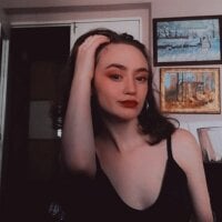 Ellie_Leigh's Offline Chat Room