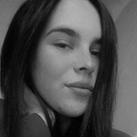 mini_girly's Avatar Pic