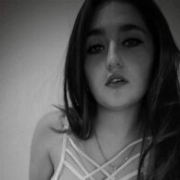 ValenHonny's Offline Chat Room