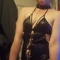 THE_CREAM_TEAM's Offline Chat Room