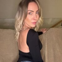 Suisse_Milf's Avatar Pic