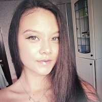 Katalina96 Adlı Modelin Çevrimdışı Sohbet Odası