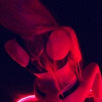 Bakss_b's Offline Chat Room