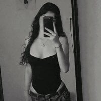 Emma_Cruz1 webcam model