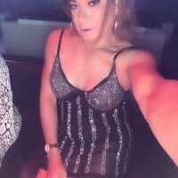 supercaliente69's Offline Chat Room