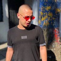 SexxxBoy-'s Offline Chat Room