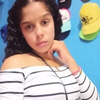 Bernadettee_100Live Webcam