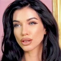 AlecsAndrina webcam model