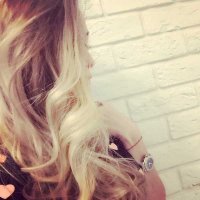 BlondeLife's Offline Chat Room