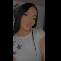 charllotegonzalez 오프라 인 채팅방