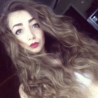 hollydollyxxx's Offline Chat Room