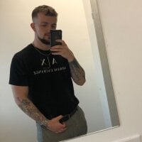 Givemeyourlife webcam