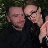 AdeleLaCr0ix webcam model