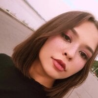 DominicaDoll's Offline Chat Room