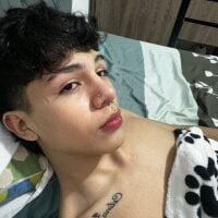 andy_kaponi webcam model