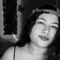 bellotabigtits18 webcam