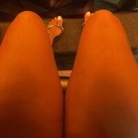 toxiccoco's Offline Chat Room