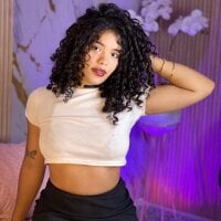Tsireya_Hanks webcam model