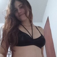 jazminsquirt2_'s Offline Chat Room