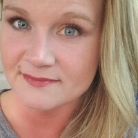 SuzySquirrel's Offline Chat Room