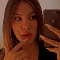 bbyblonde Adlı Modelin Çevrimdışı Sohbet Odası