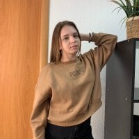 CarolineMiler офлайн чат стая