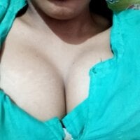 kaviyaponnu0987 webcam