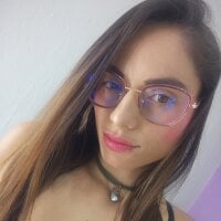 alana_lara webcam model