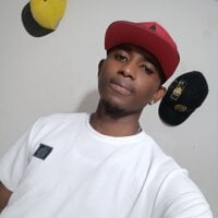 Luis123- webcam model