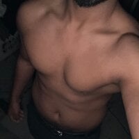 Muscularr webcam model