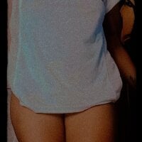 EsmereldaSweets webcam