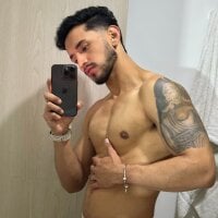 AxelKing1326 webcam model