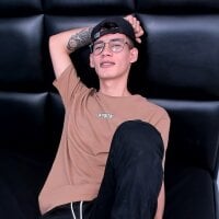 LittleMax23 webcam model
