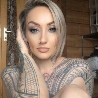 Maitresselexa fully nude on webcam for live porn video chat