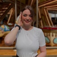 ShirleyRets' Offline Chat Room