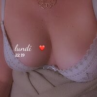 Tinalalala webcam model