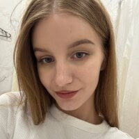 LareeSiglow model avatar