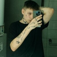 Akiru_Boi webcam model