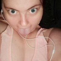 PheonixFeathers93's Offline Chat Room