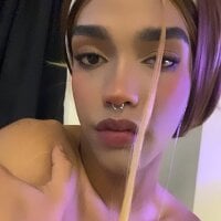 lara_wolf model avatar
