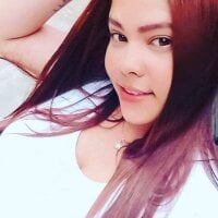 rebeca_miller97_ Adlı Modelin Çevrimdışı Sohbet Odası