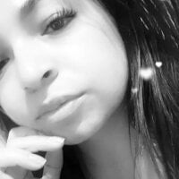 Fiorella22279 webcam model