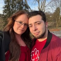 Romeo-Julia's Avatar Pic