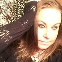 EveScarlett's Offline Chat Room