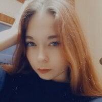 KissKarina webcam model