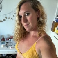 artemisjune webcam