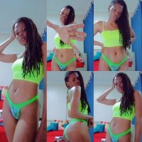 CrezieOne69's Offline Chat Room