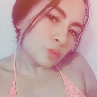 evelin_diazz_n Offline chat-huone